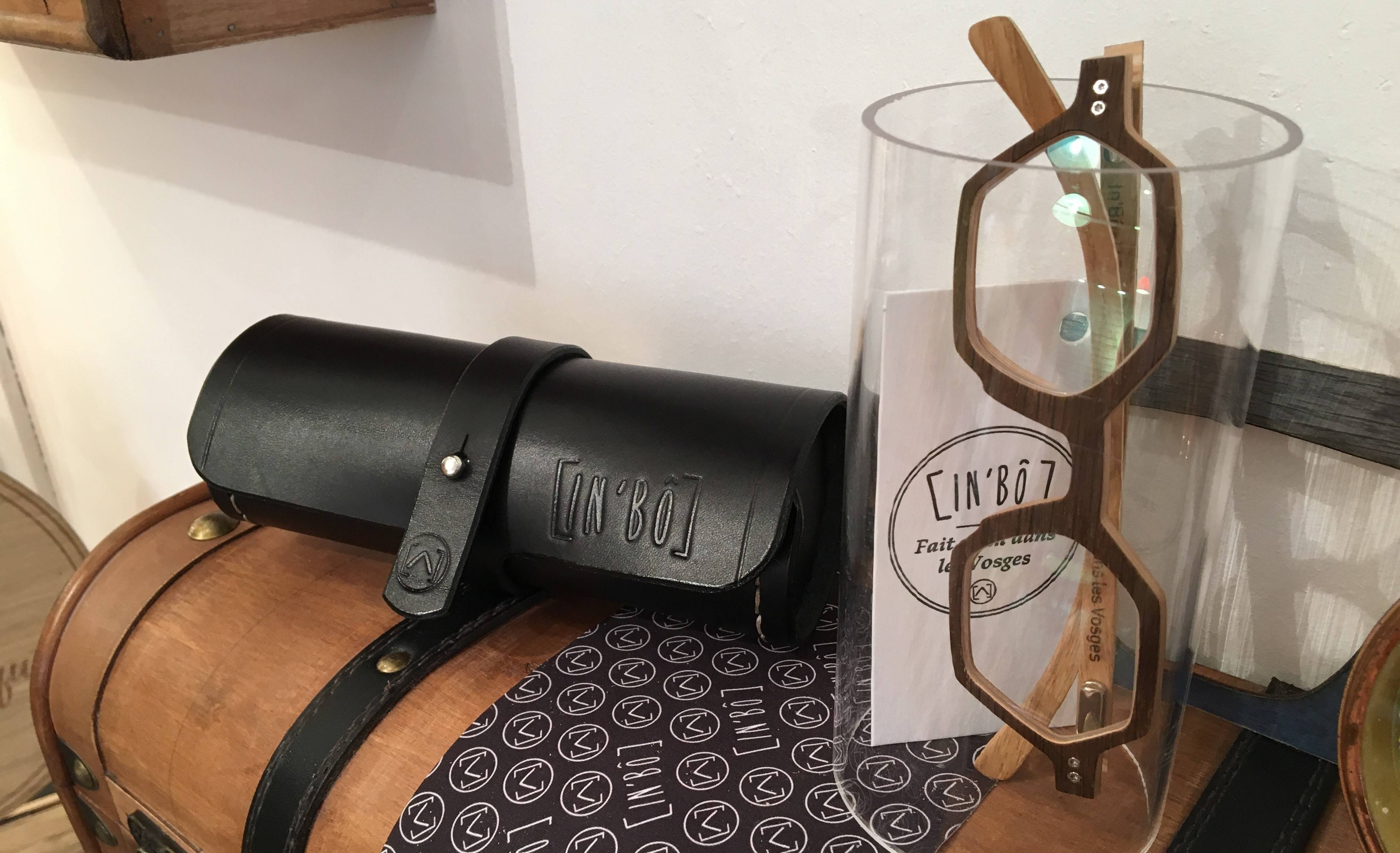 Bulletin optique opticien : MONTURES EN BOIS FABRIQUÉES DANS LES VOSGES