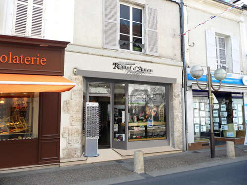 Opticien : REGARD D'ANTAN, 8 Rue Jean Moulin, 28200 CHATEAUDUN