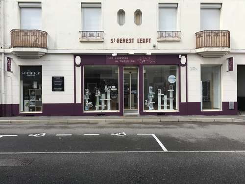 Opticien : LES LUNETTES DE DELPHINE, 2 rue Gambetta, 42530 SAINT-GENEST-LERPT