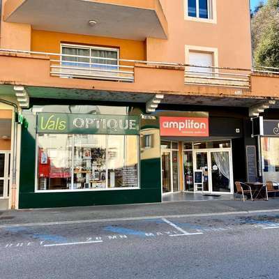 Opticien : VALS OPTIQUE, 52 Rue Auguste Clement, 07600 VALS LES BAINS