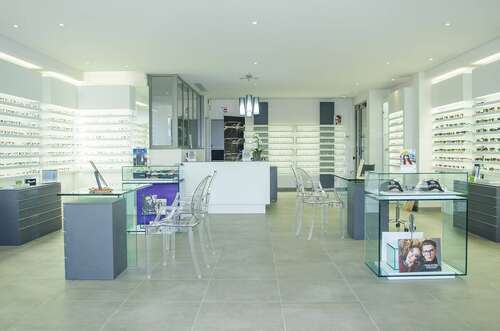 Opticien : OPTIQUE SAINT BERNARD, AVENUE DE LATTRE DE TASSIGNY, 13210 ST REMY DE PROVENCE