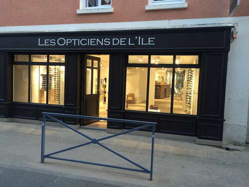 Opticien : LES OPTICIENS DE L'ILE, 40 RUE JOSEPH LE BRIX, 56360 LE PALAIS