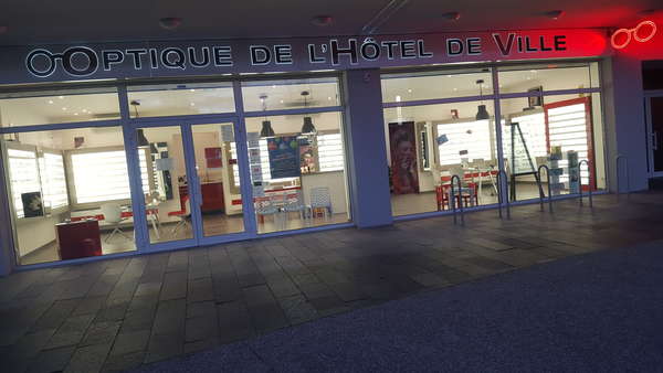 Opticien : OPTIQUE DE L'HOTEL DE VILLE, 5-7 RUE DE L'ILE DES PECHEURS, 67540 OSTWALD