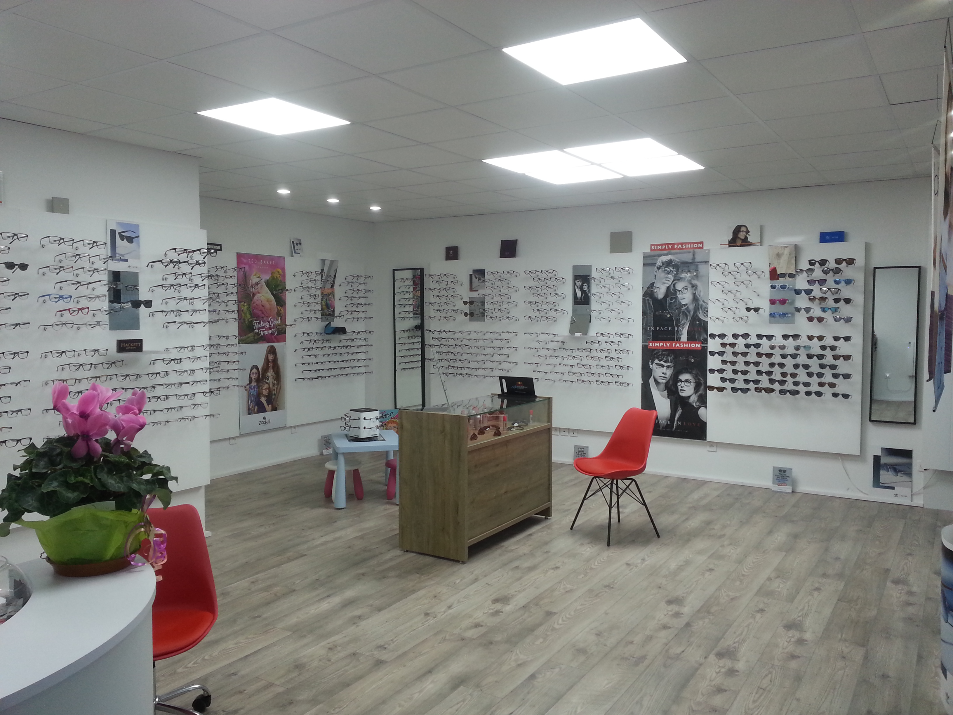 Opticien : LES CLAYES OPTIQUE, 28 RUE MAURICE JOUET, 78340 LES CLAYES SOUS BOIS