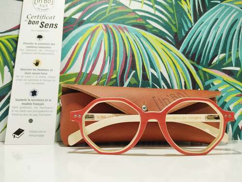 Opticien : LA PETITE LUNETTERIE, 7 PLACE EDGAR QUINET, 01000 BOURG EN BRESSE