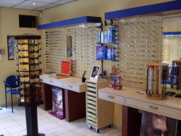 Opticien : SIMIANE OPTIQUE, 30 Rue Jaques Manera, 13109 SIMIANE COLLONGUE