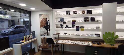 Photo du magasin J&J OPTICAL
