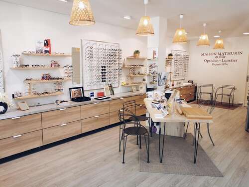 Photo du magasin MAISON MATHURIN OPTICIEN-LUNETIER
