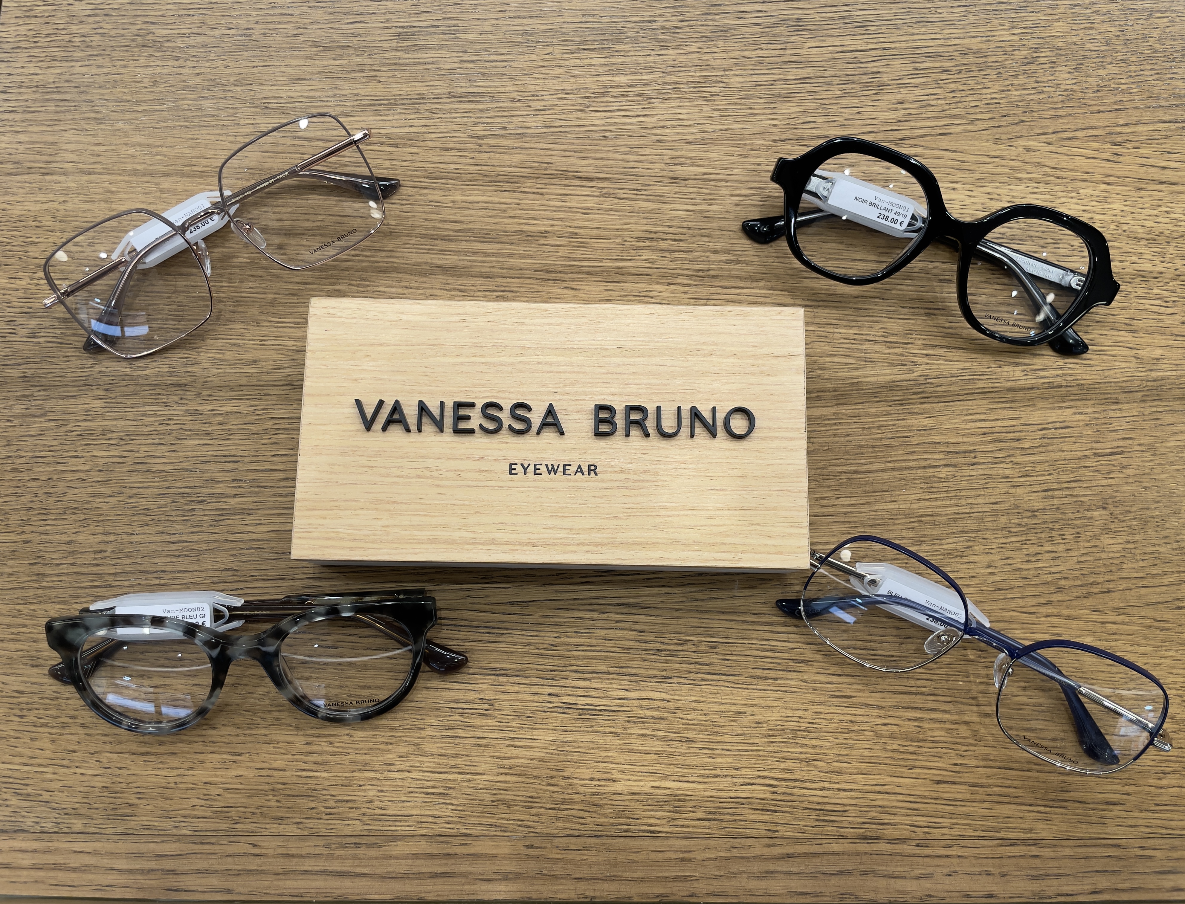 Création VANESSA BRUNO visible chez OLIVIER OPTICIENS