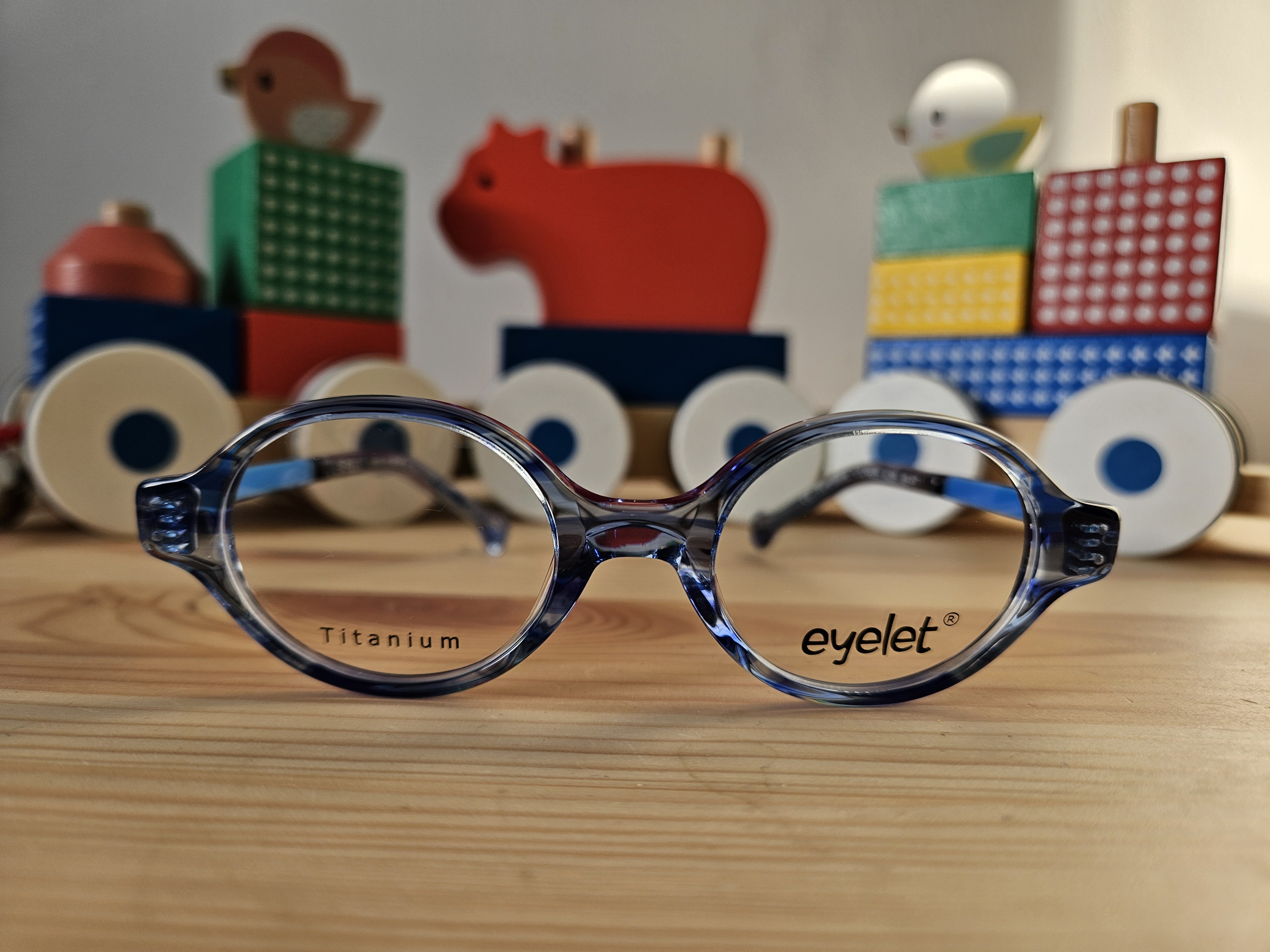 Eyelet