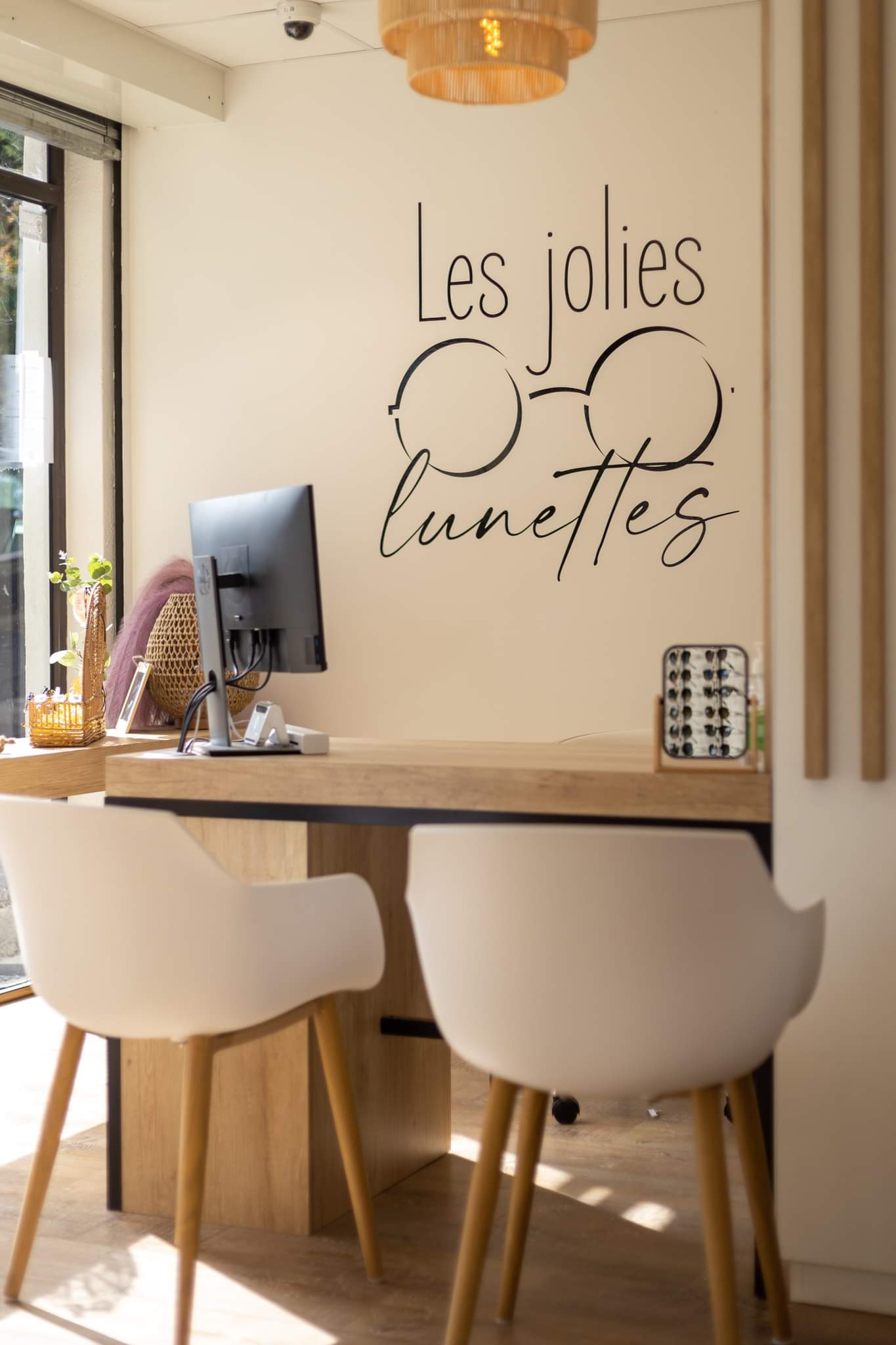 Image principale de l'opticien LES JOLIES LUNETTES GREASQUE