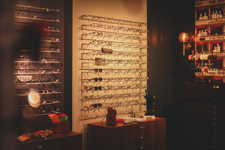 Image principale de l'opticien A PROPOS D'OPTIQUE - MIUSLI