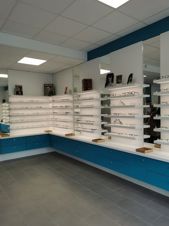Image principale de l'opticien BRANCHE-LES SPECIALISTES LUNETIERS