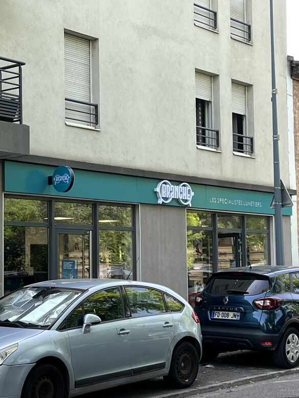 Image principale de l'opticien BRANCHE-LES SPECIALISTES LUNETIERS