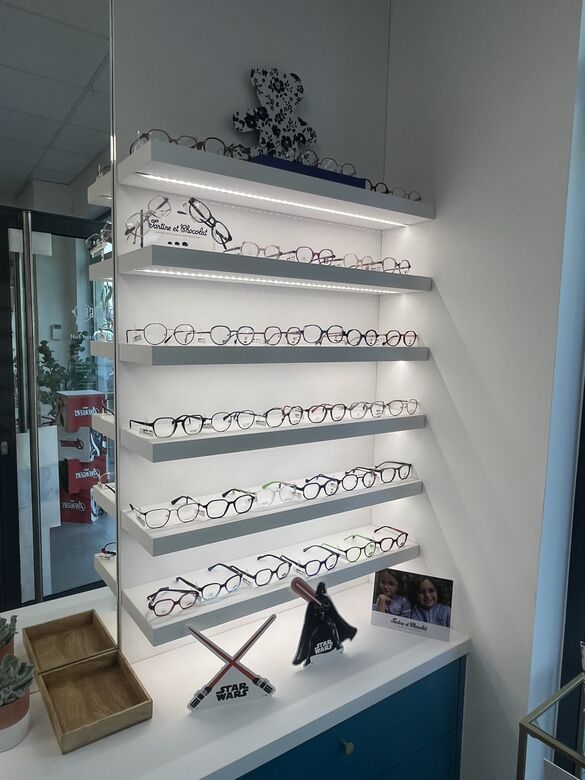 Image principale de l'opticien BRANCHE-LES SPECIALISTES LUNETIERS