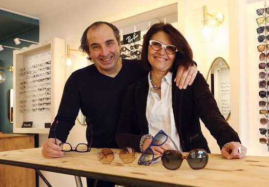 Photo de Veronique et Serge - OPTIQUE RE à ST MARTIN DE RE